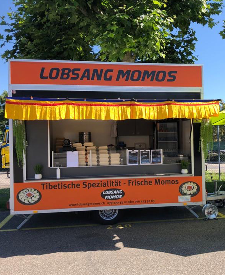 food-momos-trucks